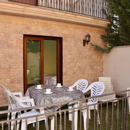 Casa Pueblo Medieval De Сasa de vacaciones Pals